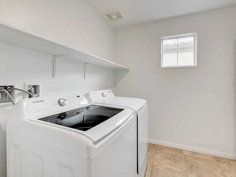 10669 Sariah Skye Ave — Photo 18