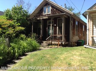 2035 SE Stark St, Portland, OR 97214