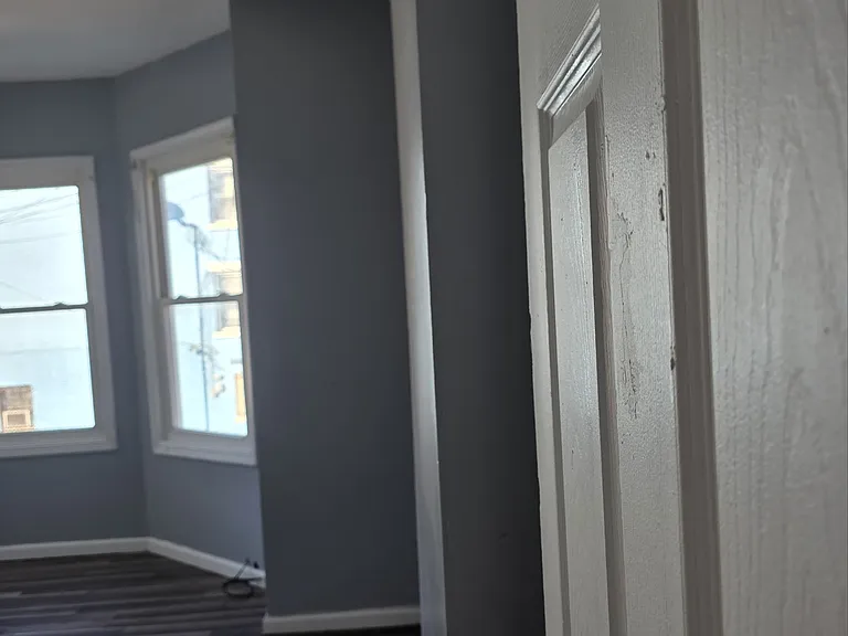 33 Benkard Ave #2 — Photo 13