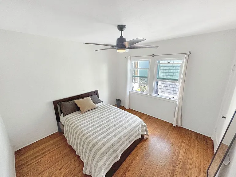 200 Gull St #B — Photo 9