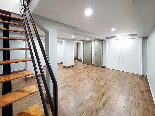 Rented by Avenues Real Estate | media 13