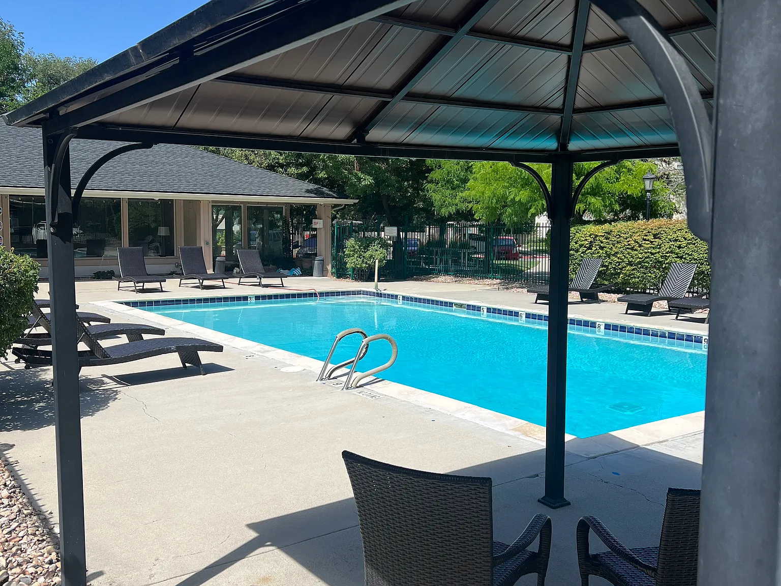1 bed, 700 sqft, $1,295 — Photo 3