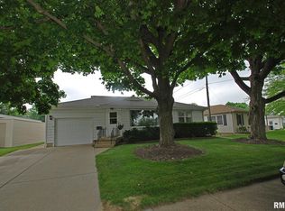 4 Alexander Ln, Bartonville, IL