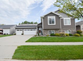 5623 October Rd NW, Rochester, MN 55901