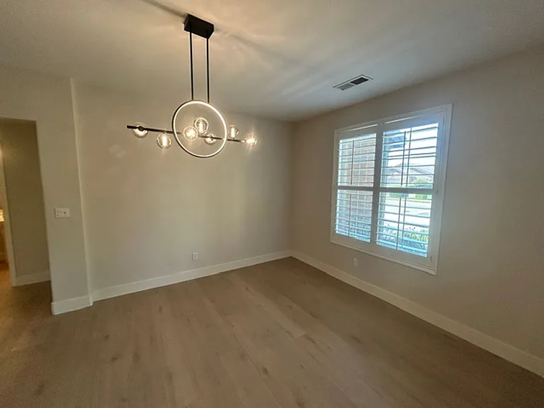 5211 W Elkhorn Ct — Photo 7
