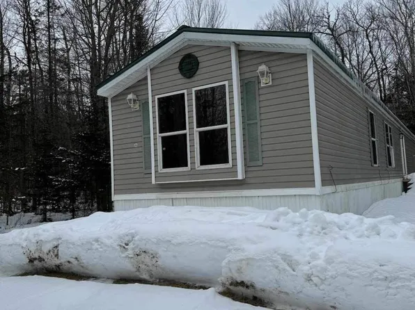 31 Clewley Road, Glenburn, ME 04401
