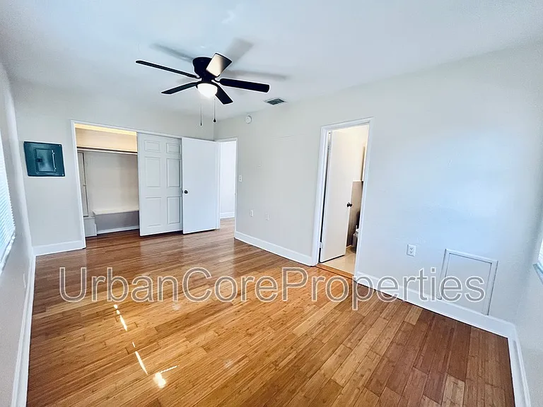 1527 5th St N #B3 — Photo 6