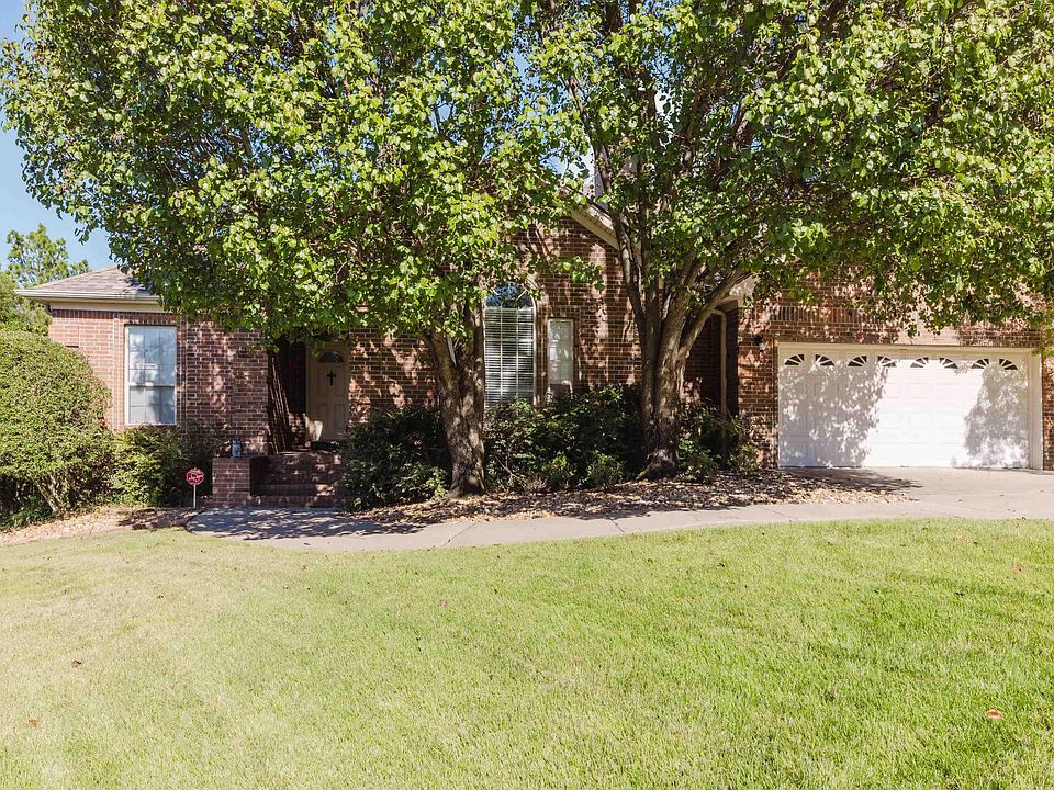 1st image of 9 Patton Dr