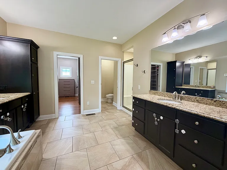 1805 Blue Stone Dr — Photo 20