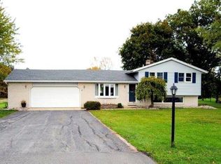 8823 Flutter Rd, Fort Wayne, IN 46835