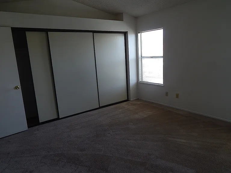 20410 Mesa Oak Dr — Photo 14