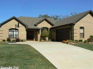 924 Greystone Blvd, Cabot, AR 72023