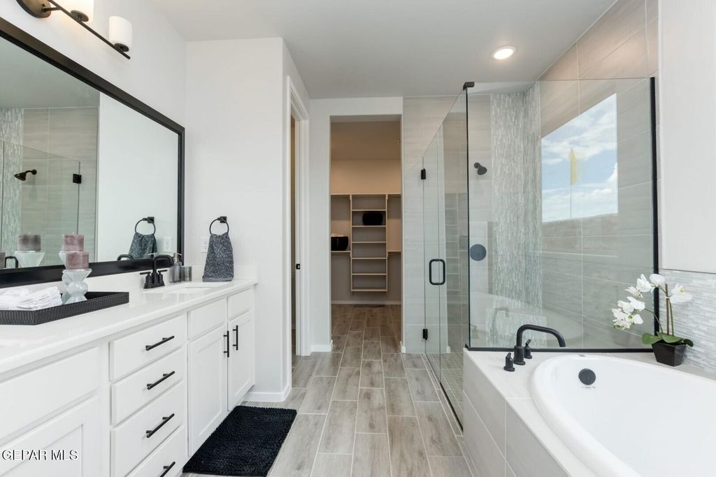 14017 Paseo Central Ave, El Paso, TX - More