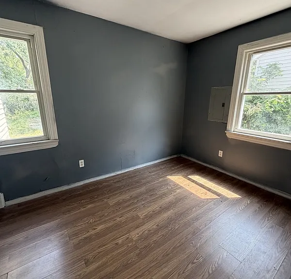 16317 Clearview Ave — Photo 1