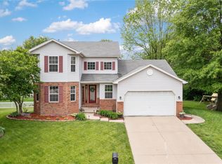 905 Amesbury Ct, Belleville, IL 62221