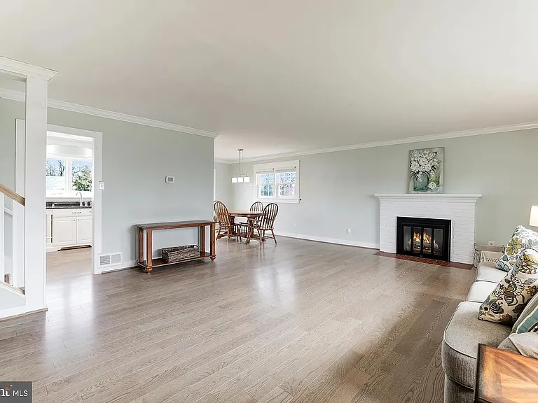 15010 Ulderic Dr — Photo 15