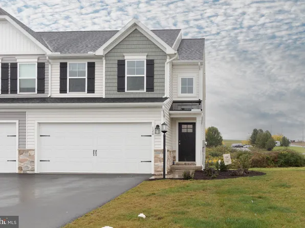 120 Magnolia Ln, State College, PA 16803