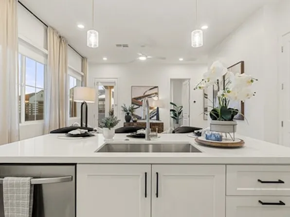 The Stately Avondale