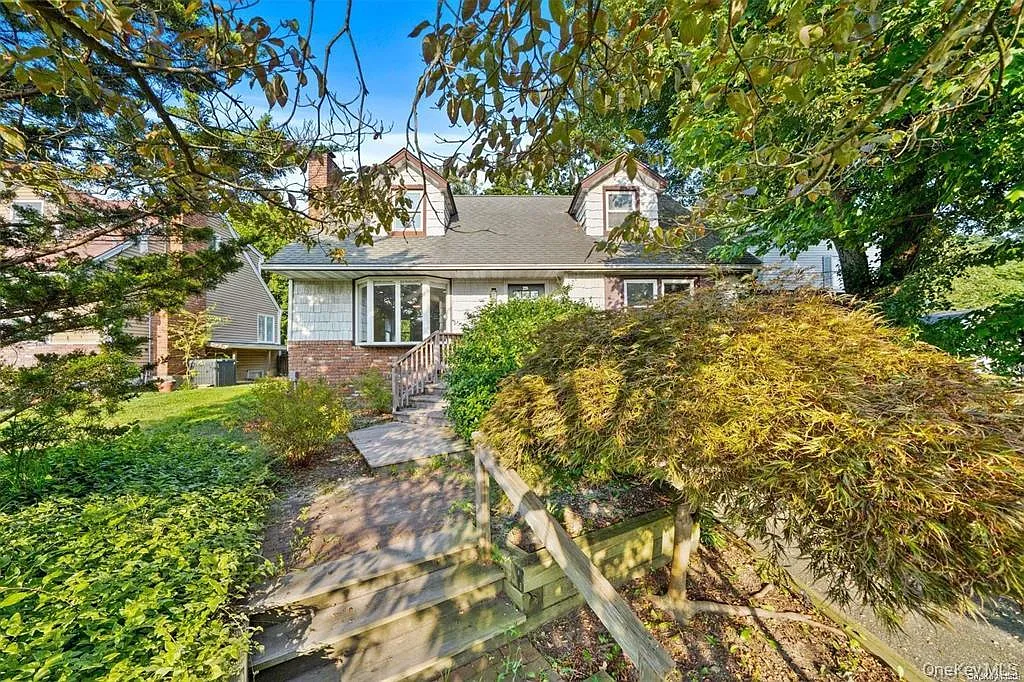 4 bed, 1750 sqft, $5,250 — Photo 2