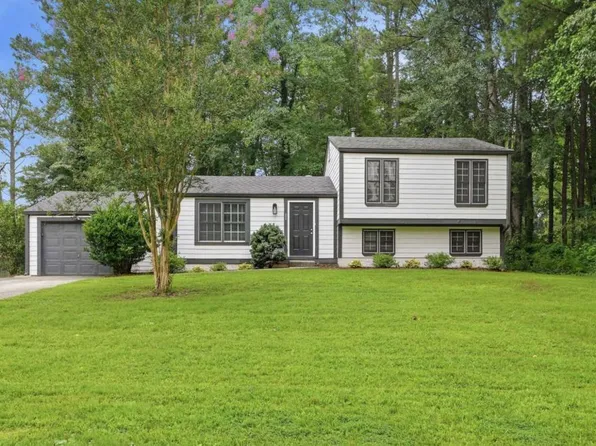 3569 Oak Knoll Dr, Marietta, GA 30068