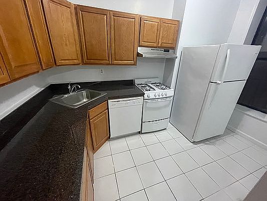 1st image of 1760 Amsterdam Ave #3D