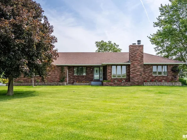 20425 20th Ave, Stockton, IA 52769