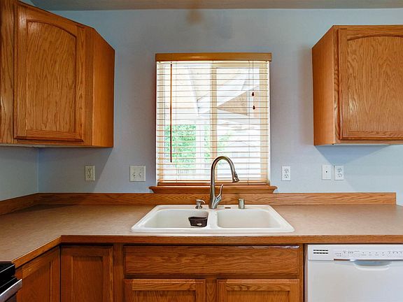 4th image of 5003 Oxford Ln