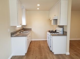 16821 Hoskins Ln, Huntington Beach, CA 92649