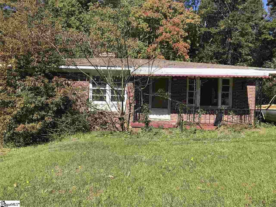 1st image of 24 Pinedale Dr