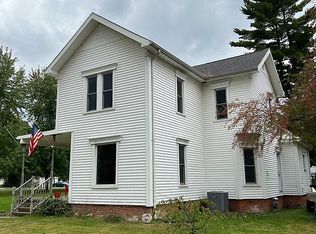 1064 Main St, Evansport, OH 43519