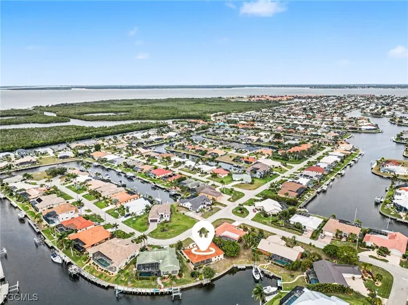 1318 San Mateo Dr, Punta Gorda, FL 33950