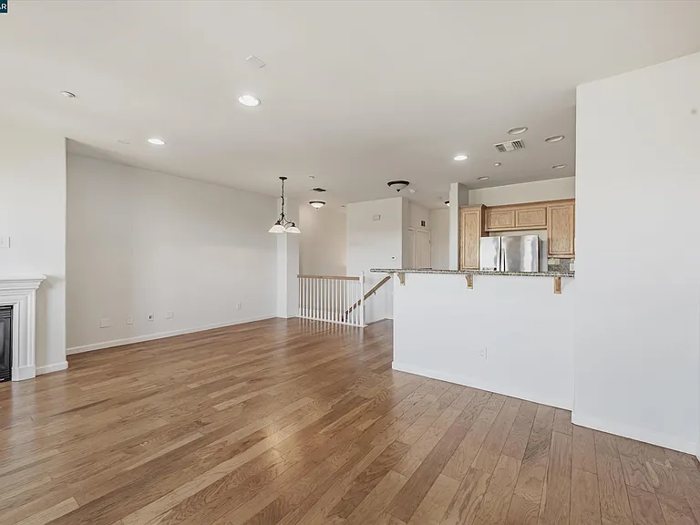 3240 Maguire Way #410 — Photo 15