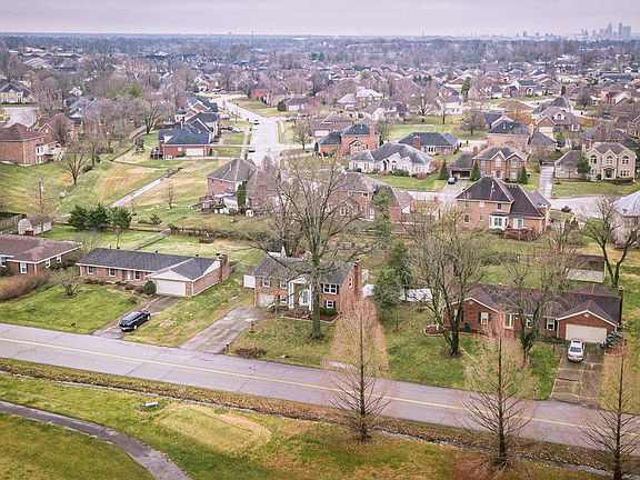 4th image of 1806 Augusta Dr