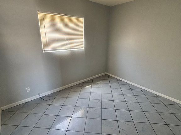 5th image of 1760 Henderson Ave APT 3
