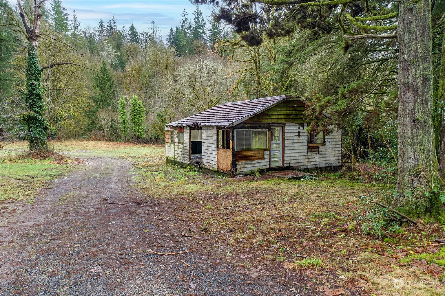 480 NE Mission Creek Road photo 1