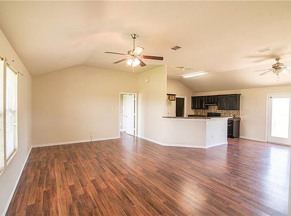 4th image of 9124 Alabama St