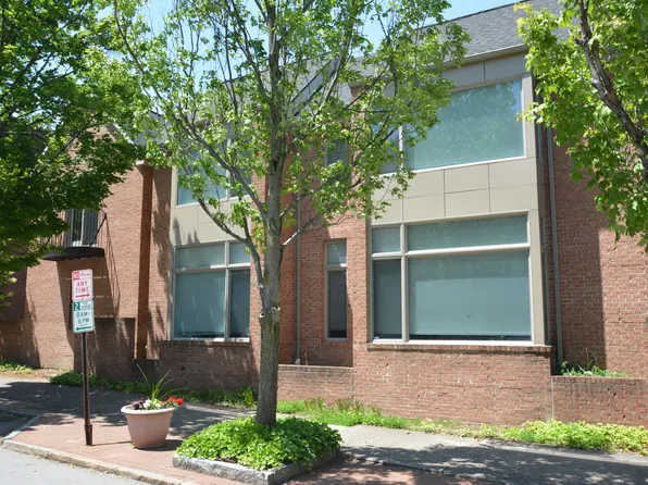 141 Gibbs St, Rochester, NY 14605