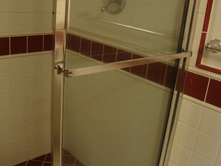 Main hall bath