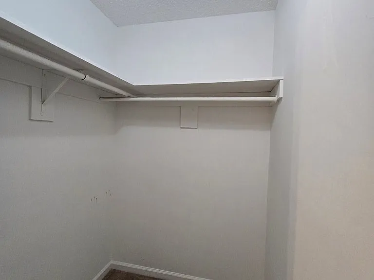 1520 Crowndale Dr — Photo 14