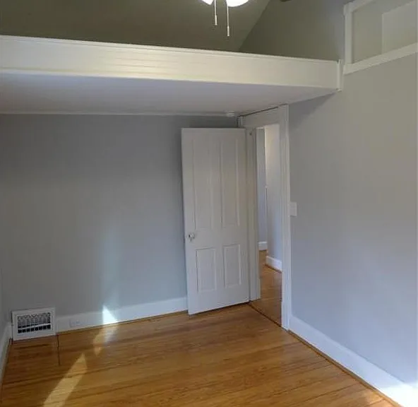 538 Florida Ave — Photo 17