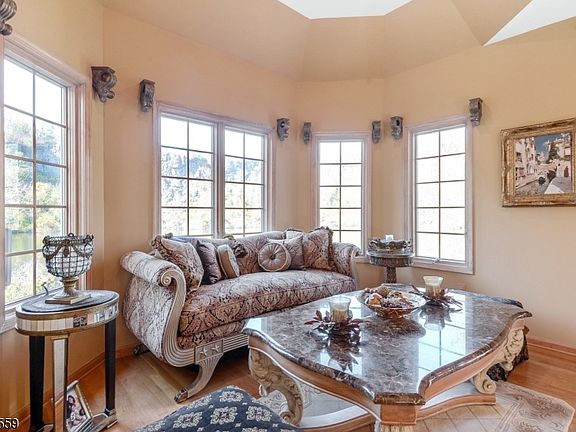 4th image of 1020 Smith Manor Blvd #1020