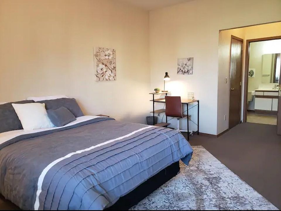 1st image of 1120 9th Ave S APT 203