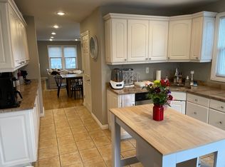 2141 W Belle Plaine Ave #2, Chicago, IL 60618