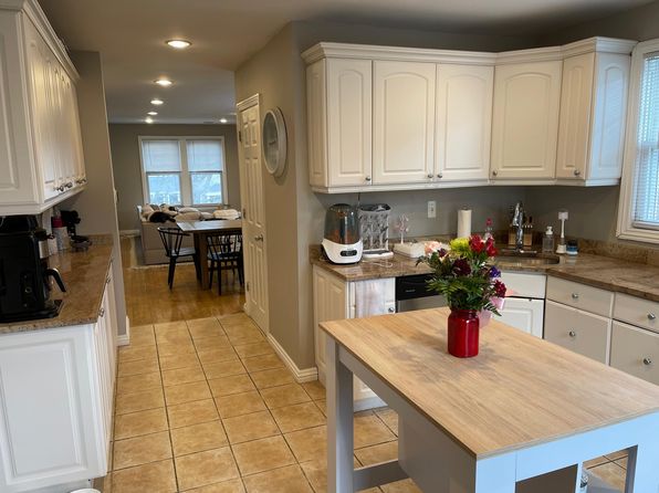 2141 W Belle Plaine Ave #2