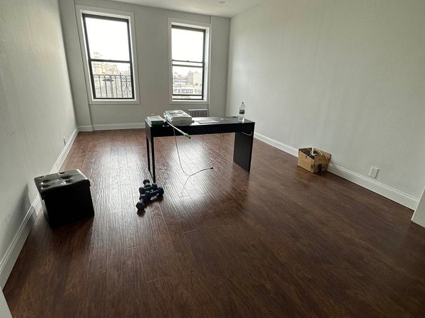 1746 President St #3J
