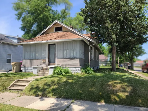 1417 E Bowman St, South Bend, IN 46613