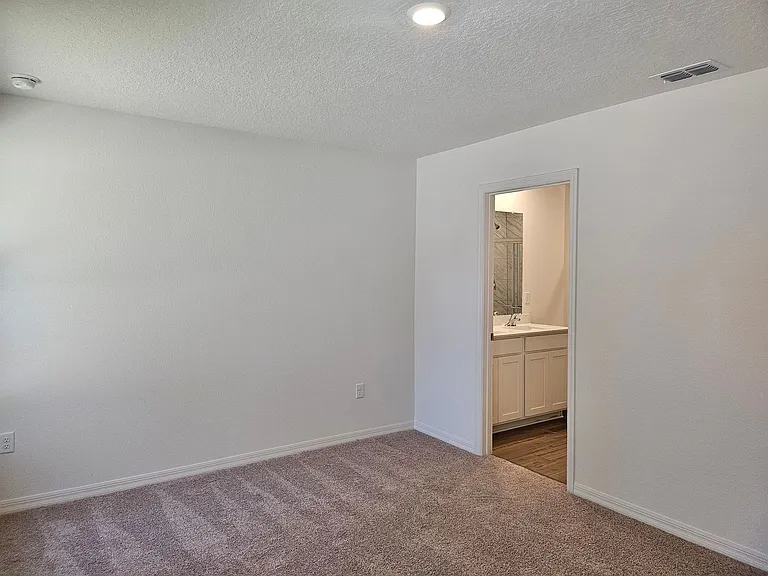 25 Radium Ln — Photo 12