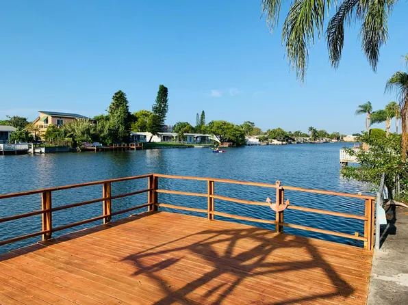 4119 Star Island Dr, Holiday, FL 34691