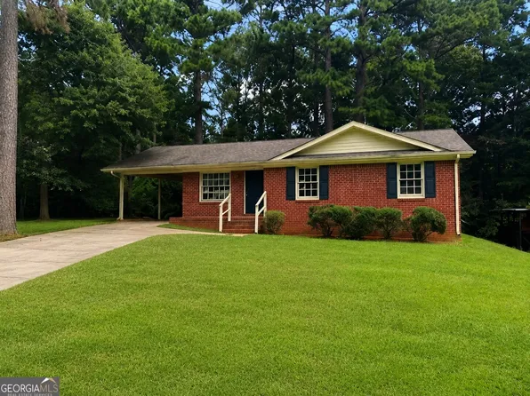 322 Parkway Pl, Monroe, GA 30655