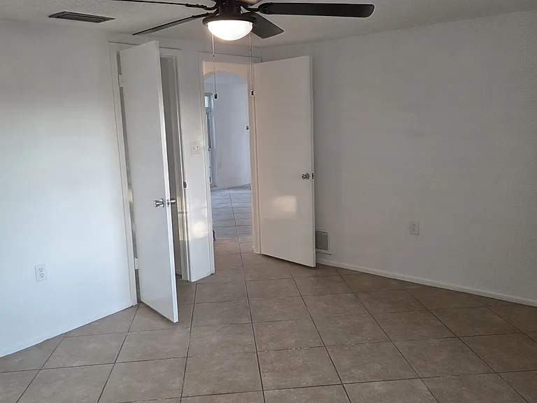 9125 Hunt Club Ln — Photo 14